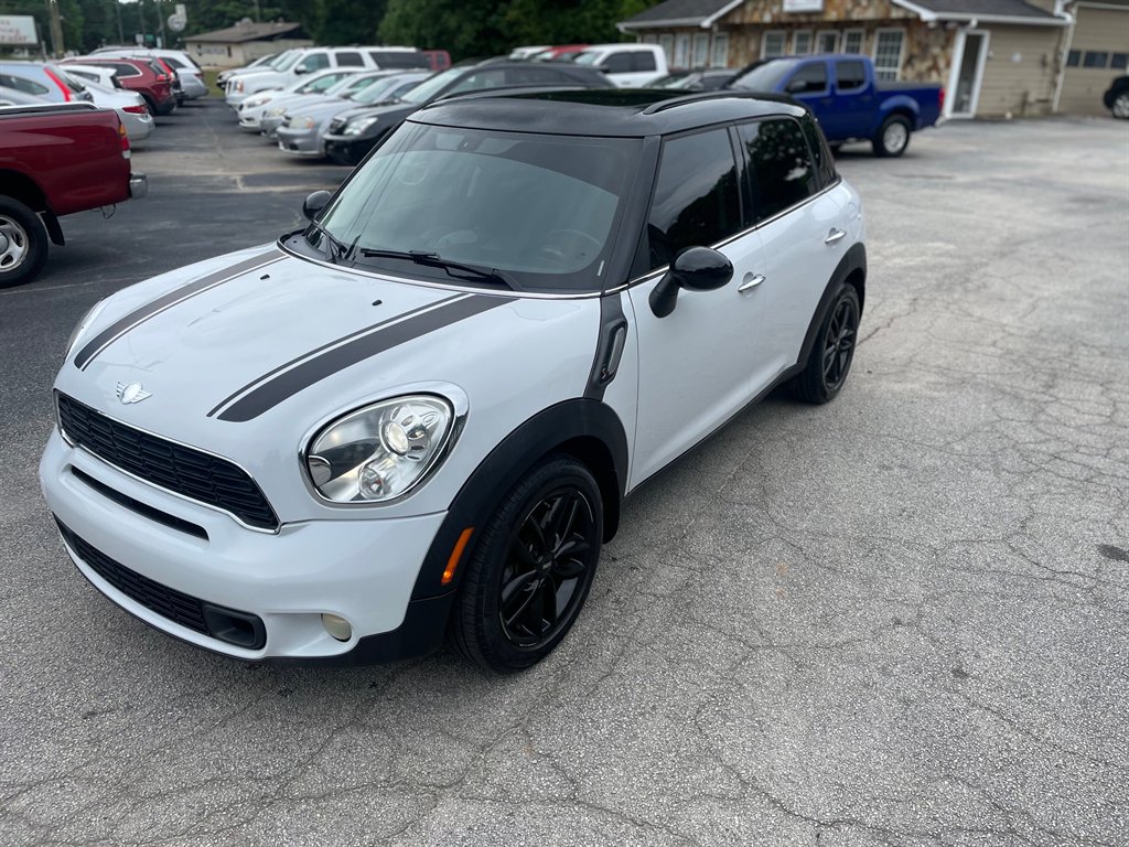 2013 MINI Countryman Countryman S's photo